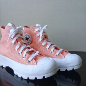 Converse all star lugged platform in pink quartz Sneakers  woman size 9